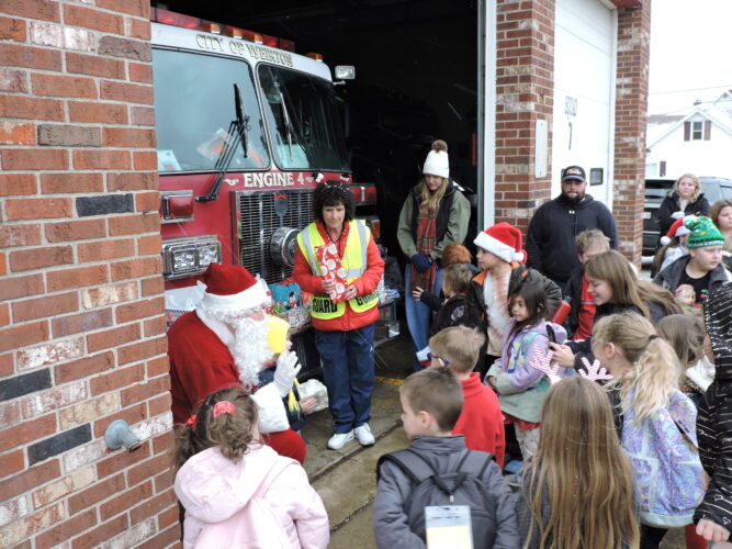 Holiday Tradition Continues in Weirton